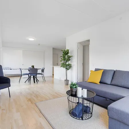 New With Balcony & Best Location In Cph 아파트 코펜하겐