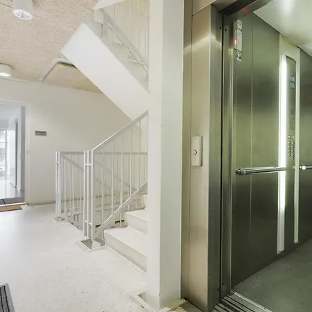 아파트 New With Balcony & Best Location In Cph